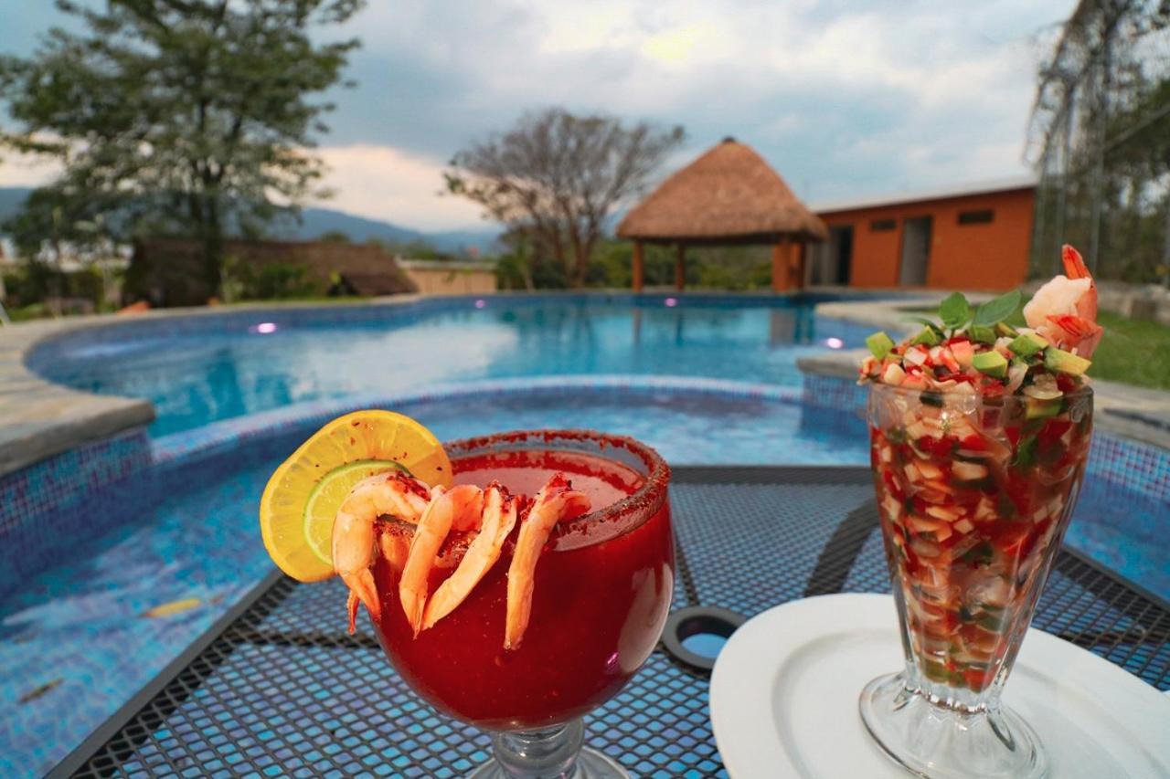 Hotel Vista Verde Huichihuayán Exteriör bild